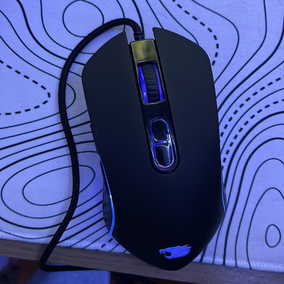RGB IBUYPOWER gaming mouse - Picture 2 of 3